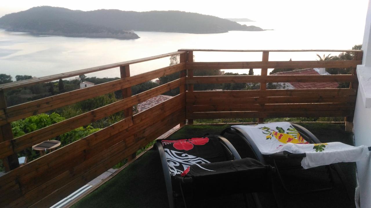 La Coccinelle Aparthotel Ile du Levant Luaran gambar