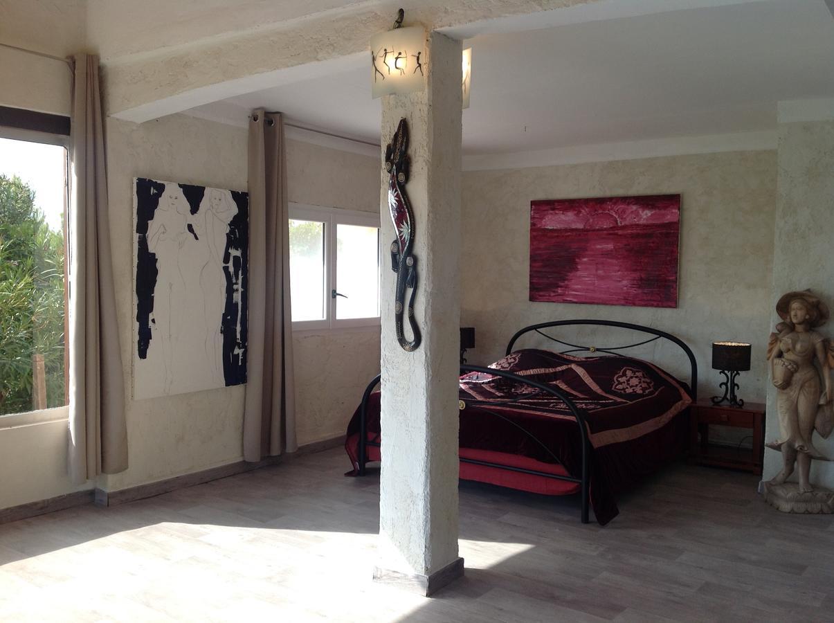 La Coccinelle Aparthotel Ile du Levant Luaran gambar